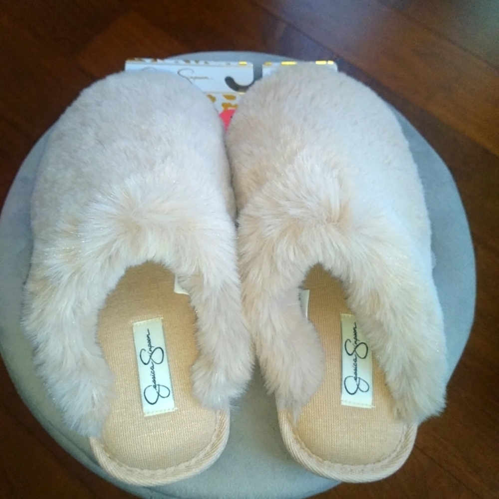 🌹Jessica Simpson Cozy Soft Slippers "L"🌹